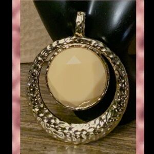 Necklace & Scarf Enhancer